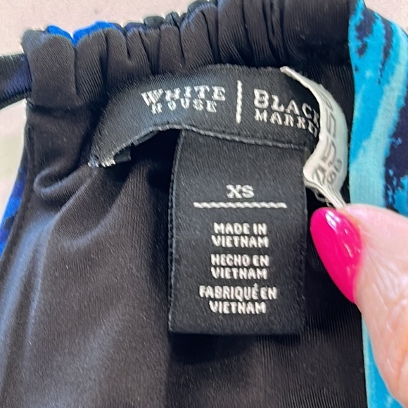 White House Black Market Halter Style Large PrintDress in Jersey Fabric sz.XS - Picture 7 of 9